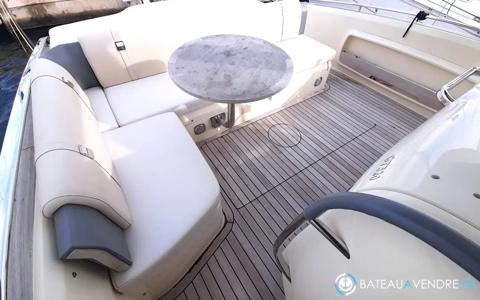 slider 2 Invictus 320 GT