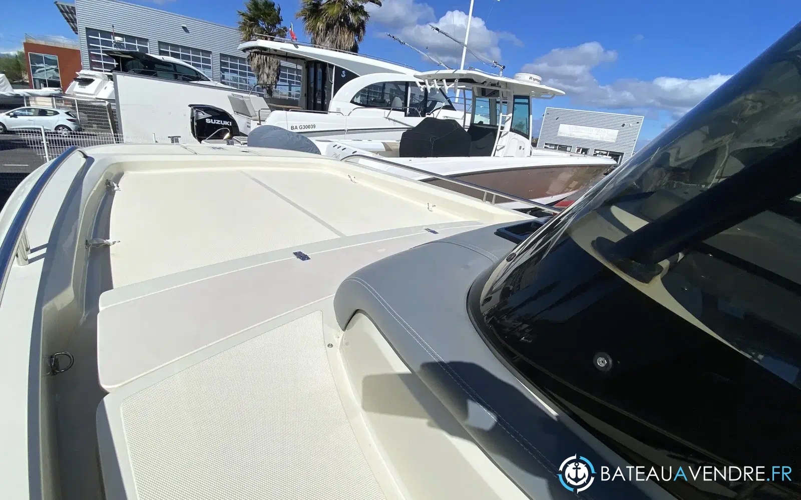 slider 14 Invictus 270 CX