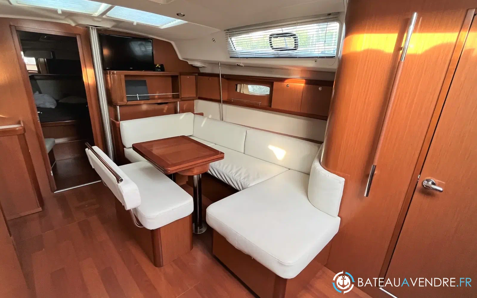 slider 11 Beneteau Oceanis 43