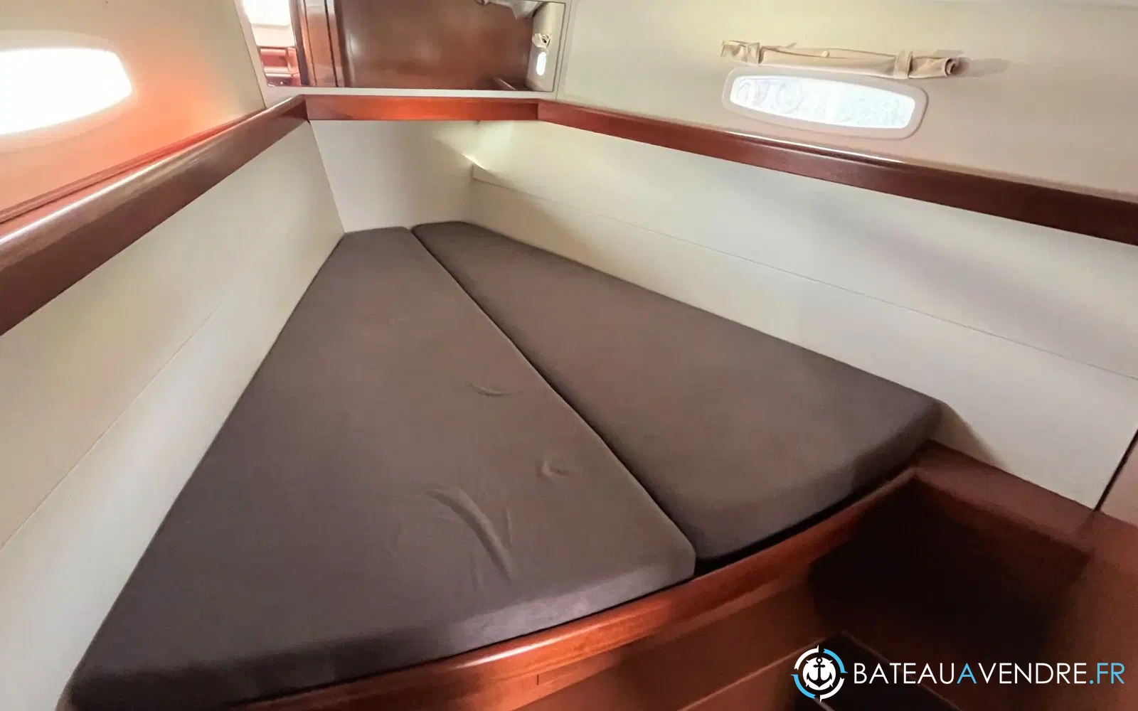 slider 15 Beneteau Oceanis 43