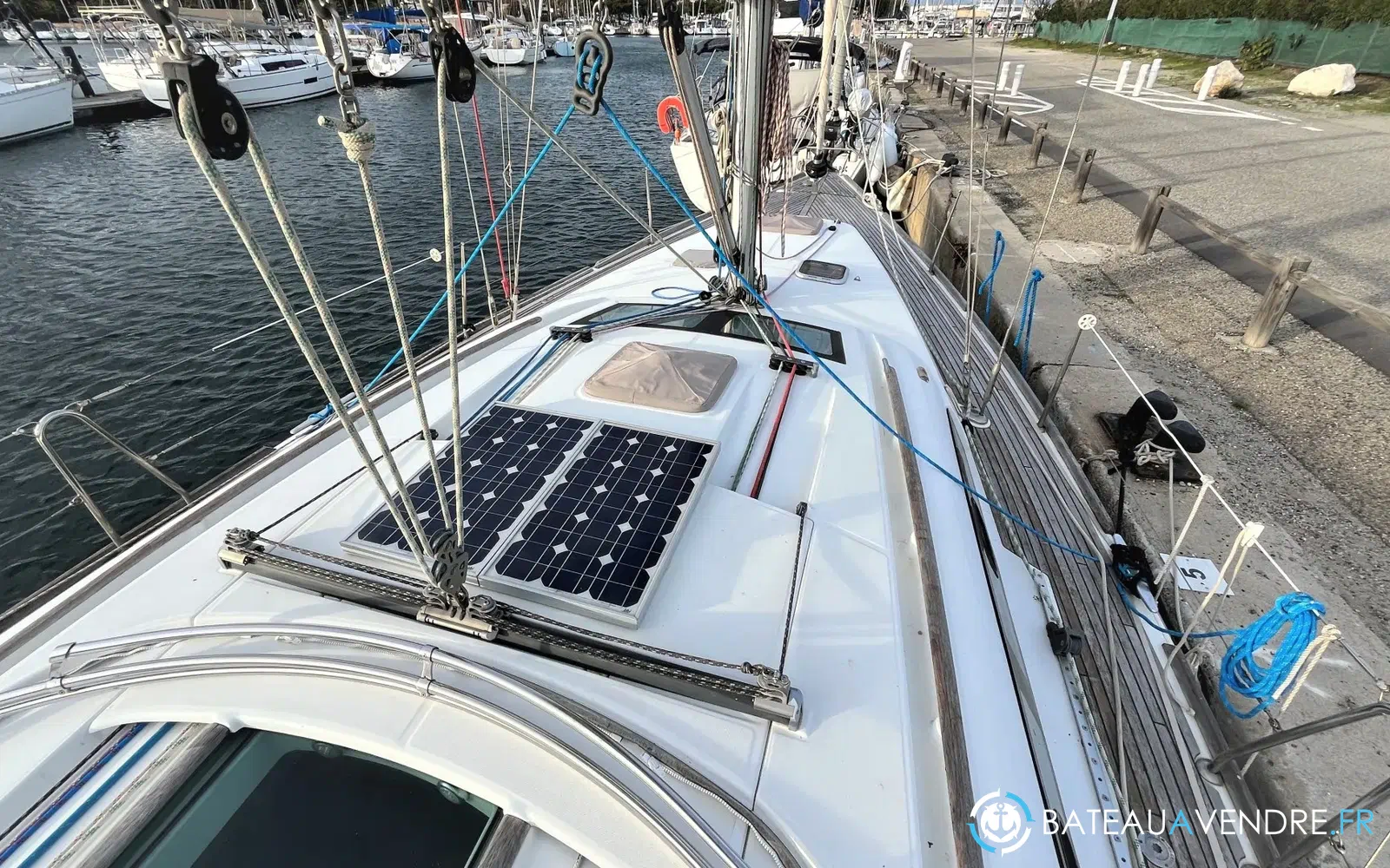 slider 8 Beneteau Oceanis 43