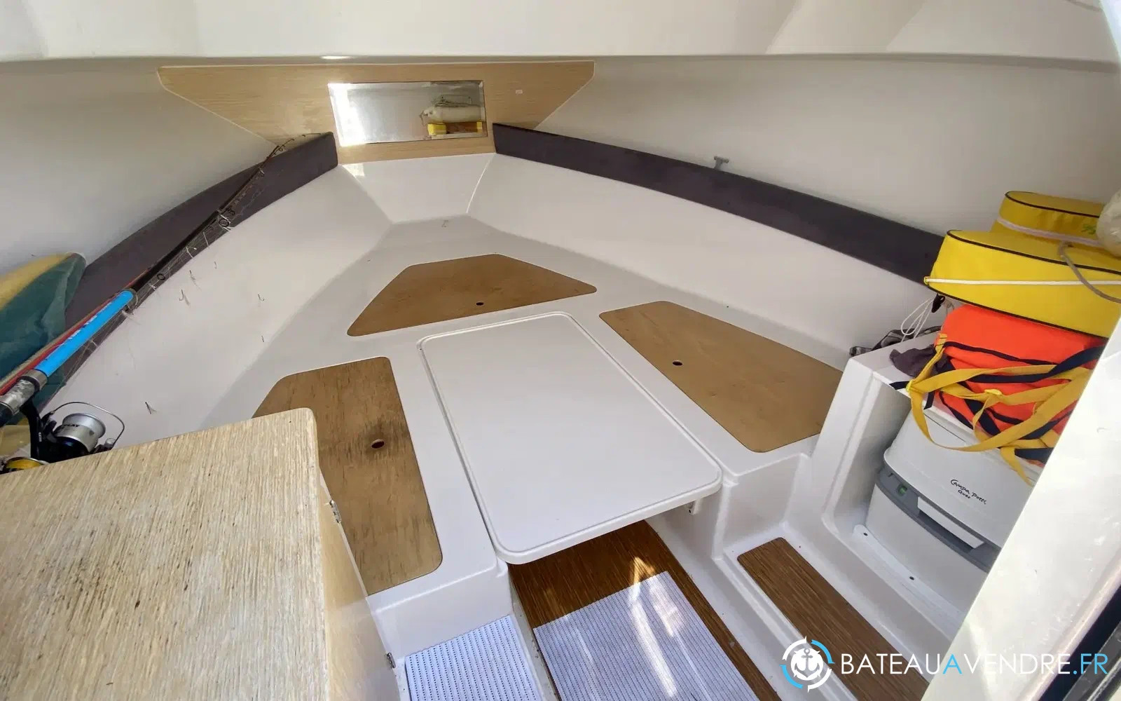 slider 14 Pacific Craft 650 SC