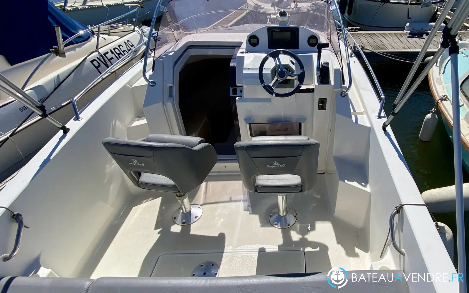 slider 4 Pacific Craft 650 SC