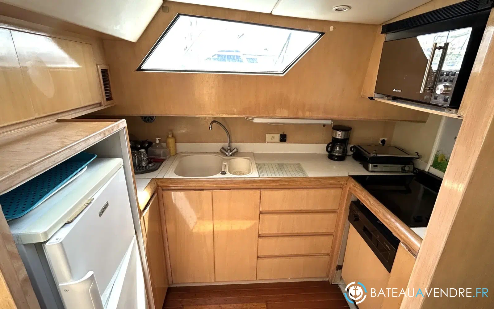 slider 10 Dyna Yacht 50