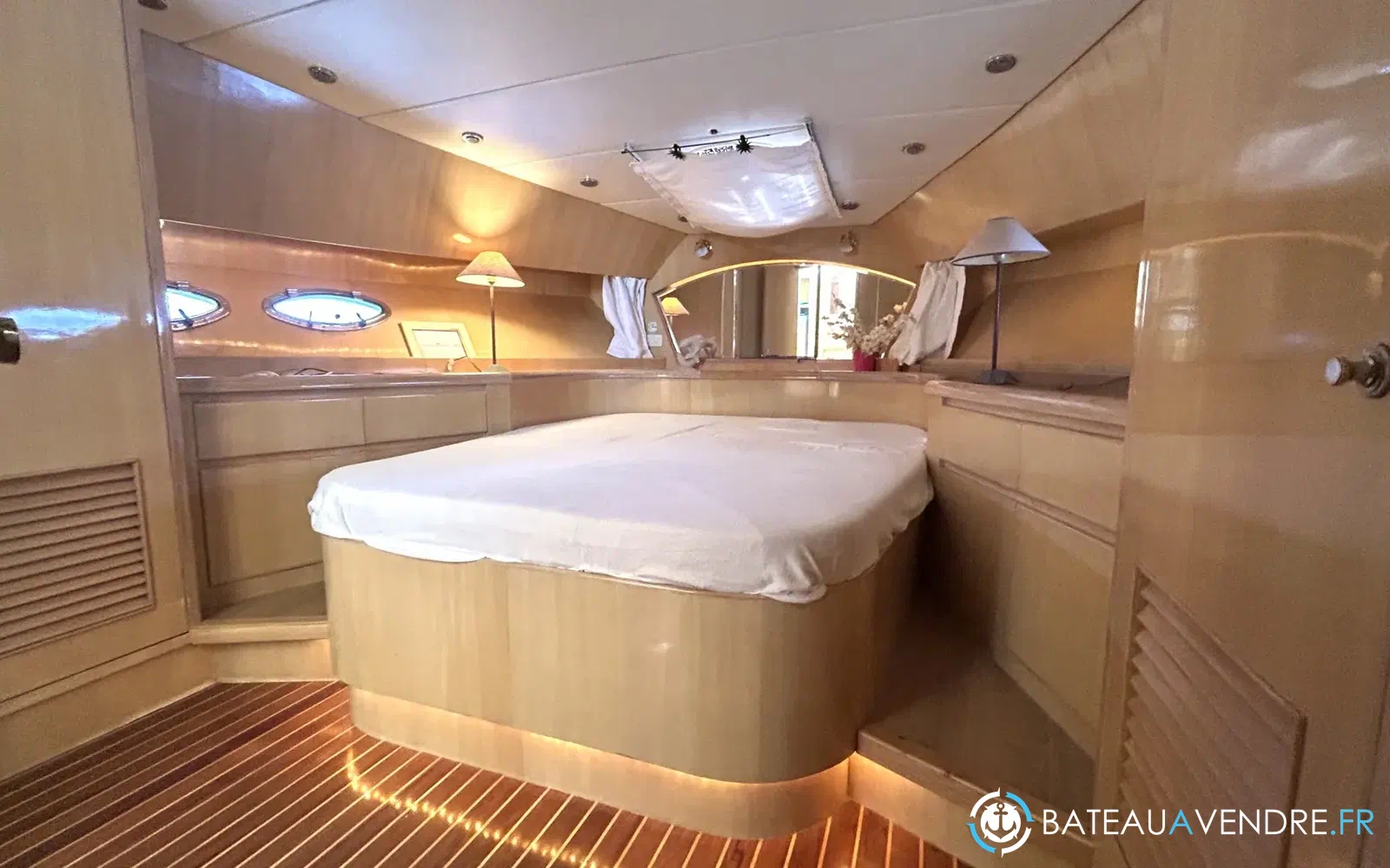 slider 11 Dyna Yacht 50