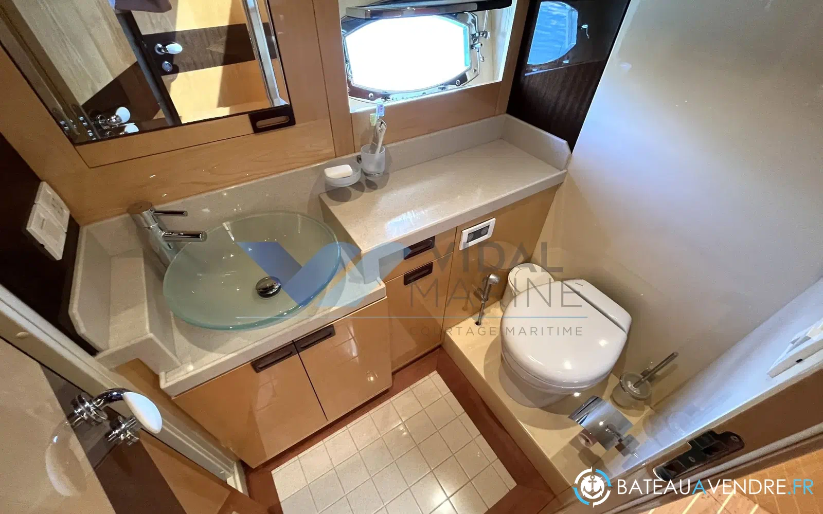 slider 19 Gulf Craft Majesty 56