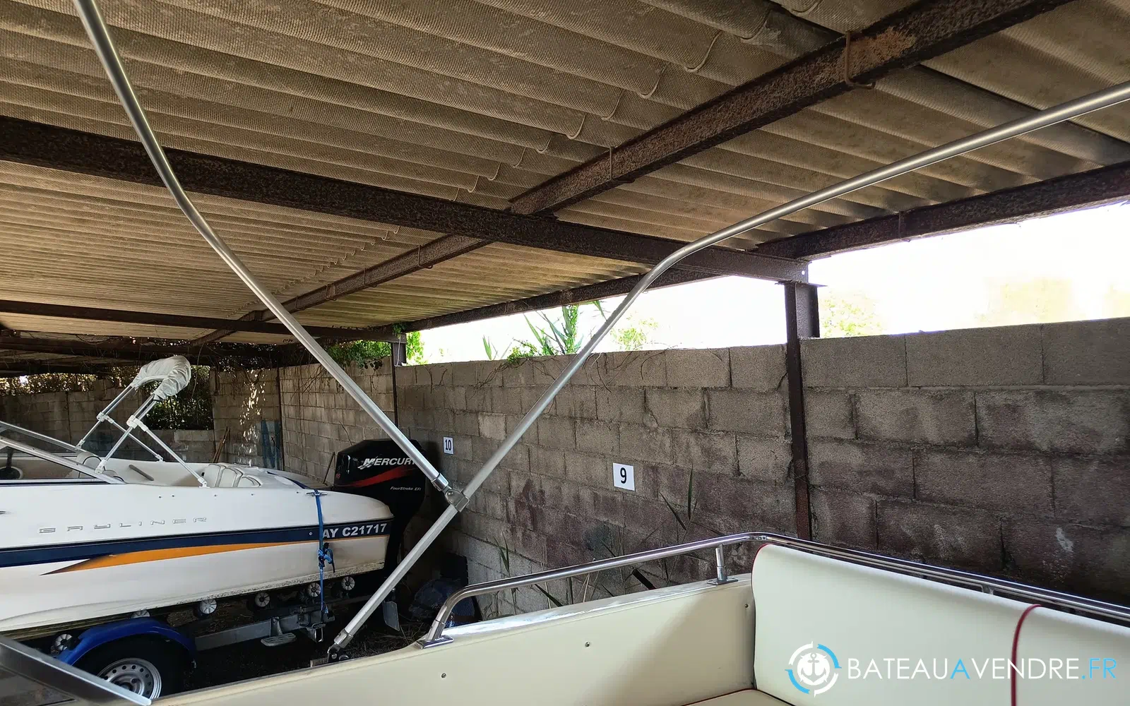 slider 12 Schweizer Saphir 650 GT