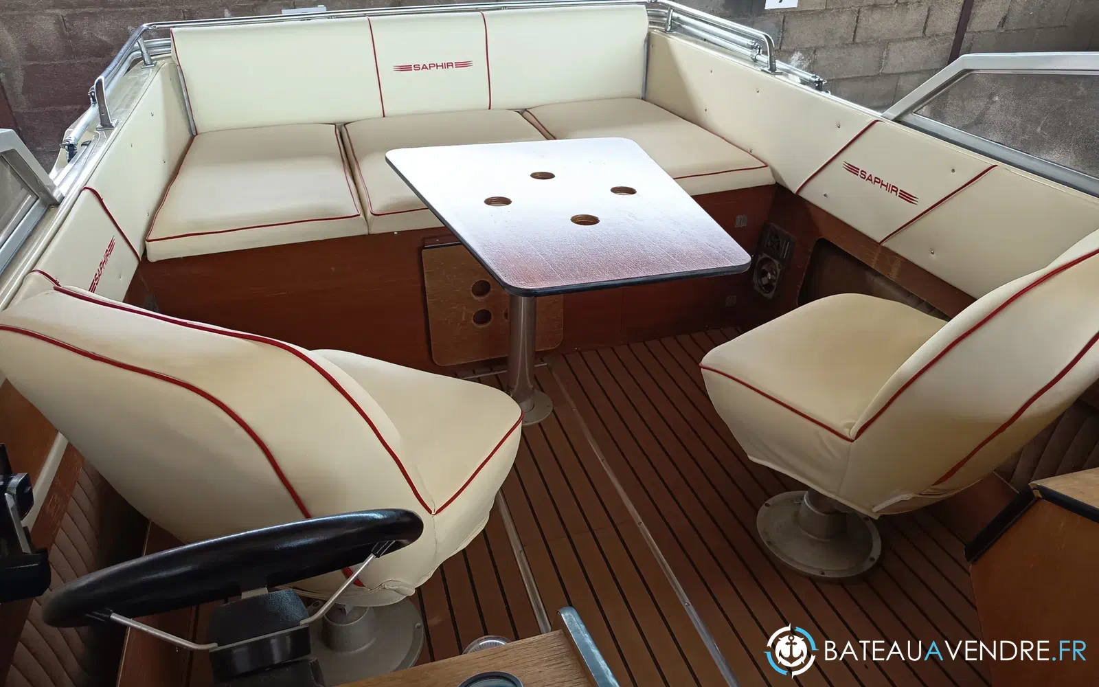 slider 26 Schweizer Saphir 650 GT