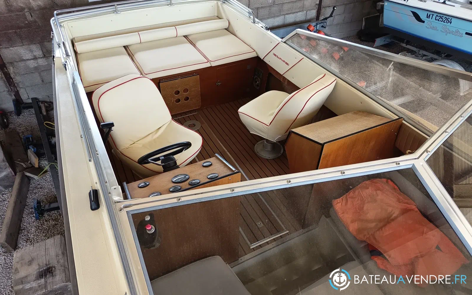 slider 32 Schweizer Saphir 650 GT