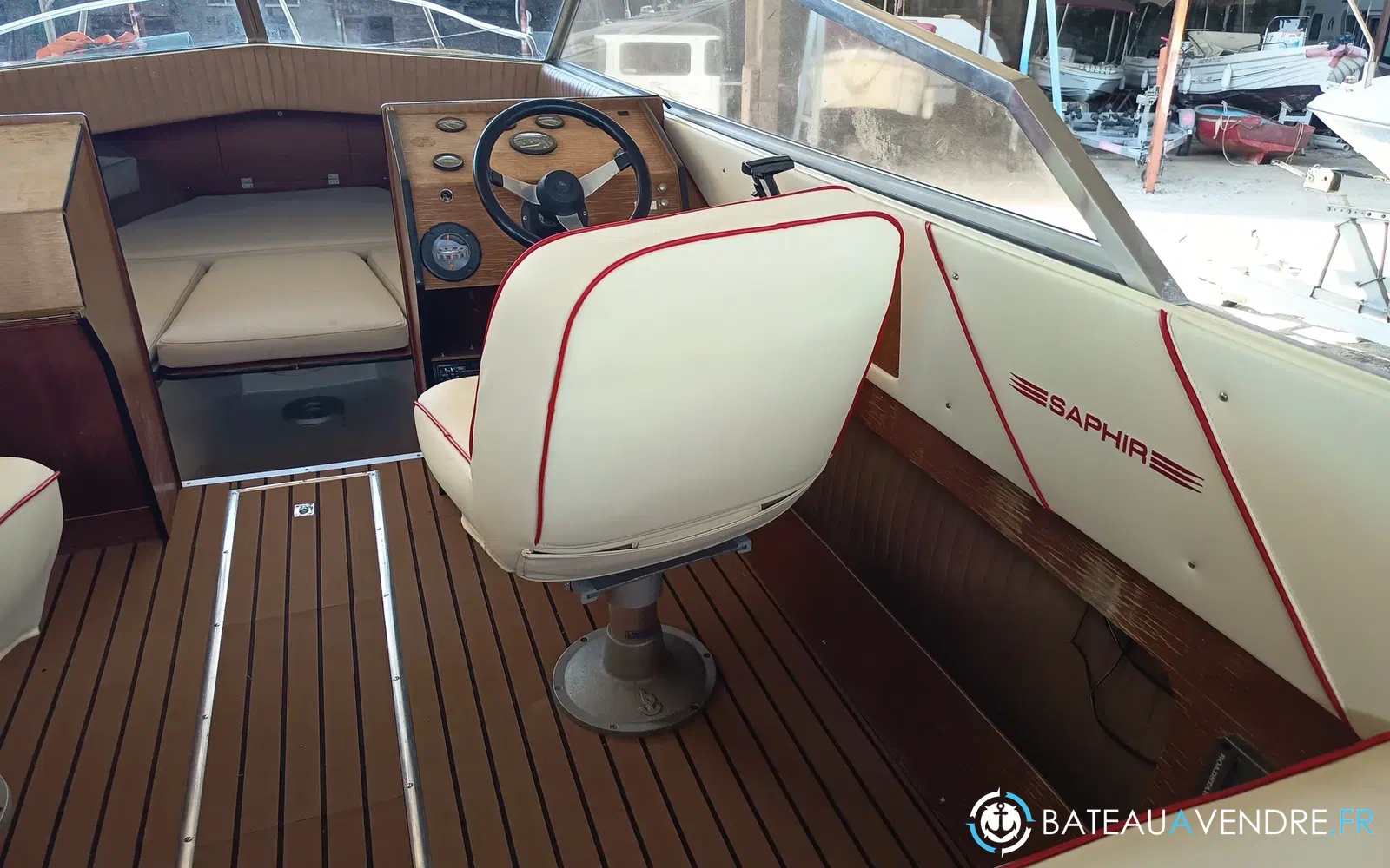 slider 11 Schweizer Saphir 650 GT