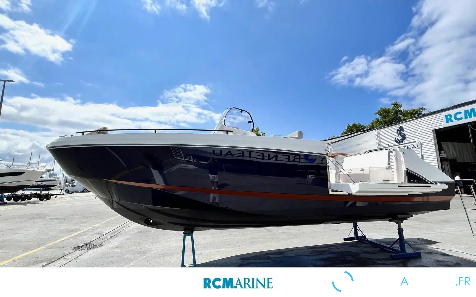 slider 1 Beneteau Flyer 9 Spacedeck