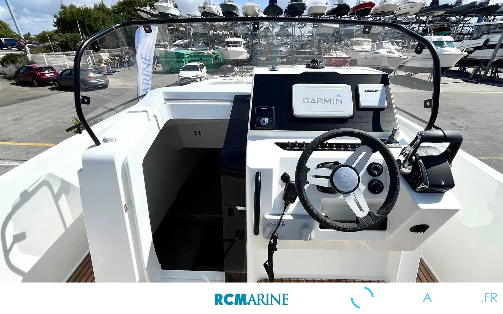 slider 4 Beneteau Flyer 9 Spacedeck