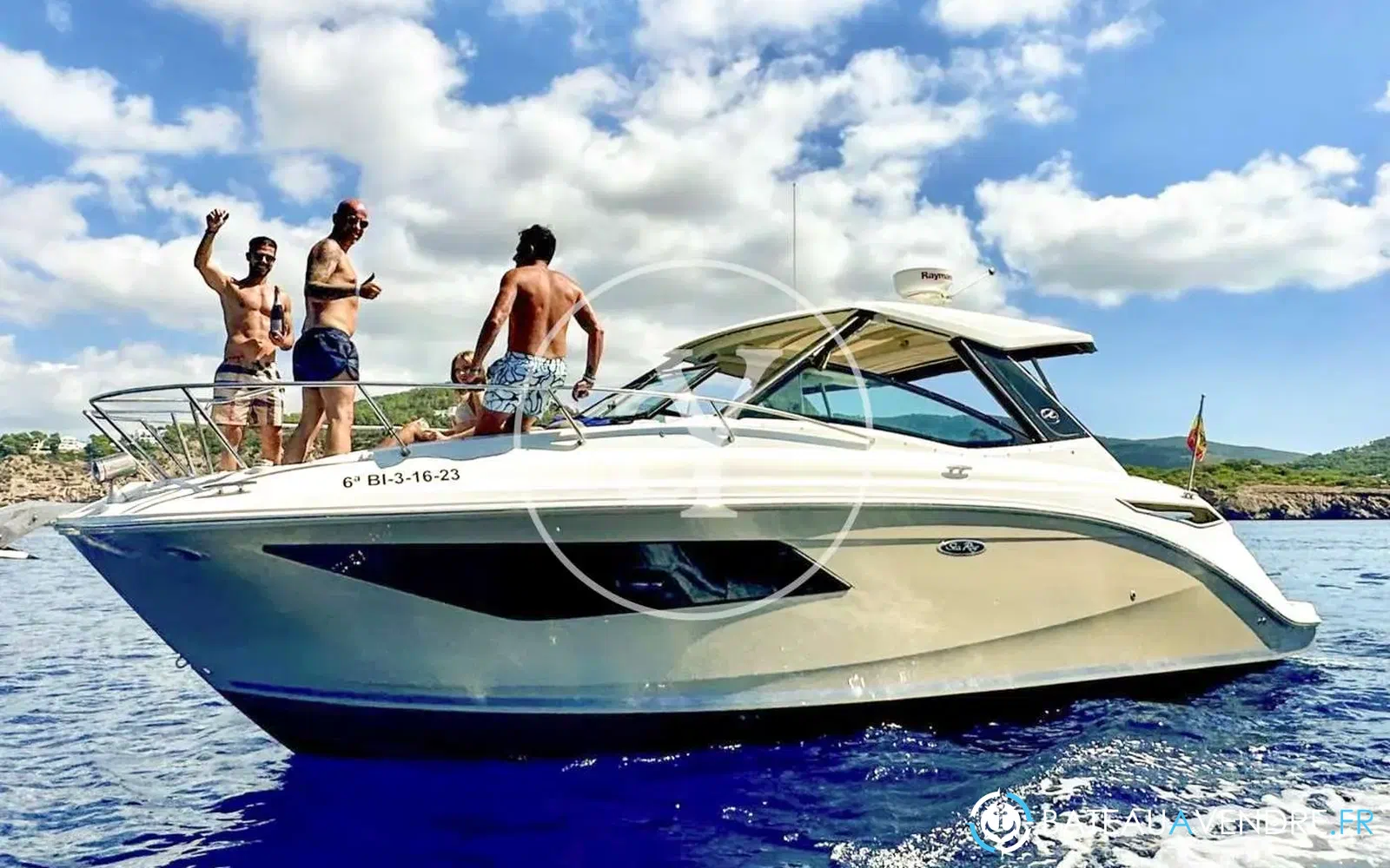 slider 0 Sea Ray 320 Sundancer