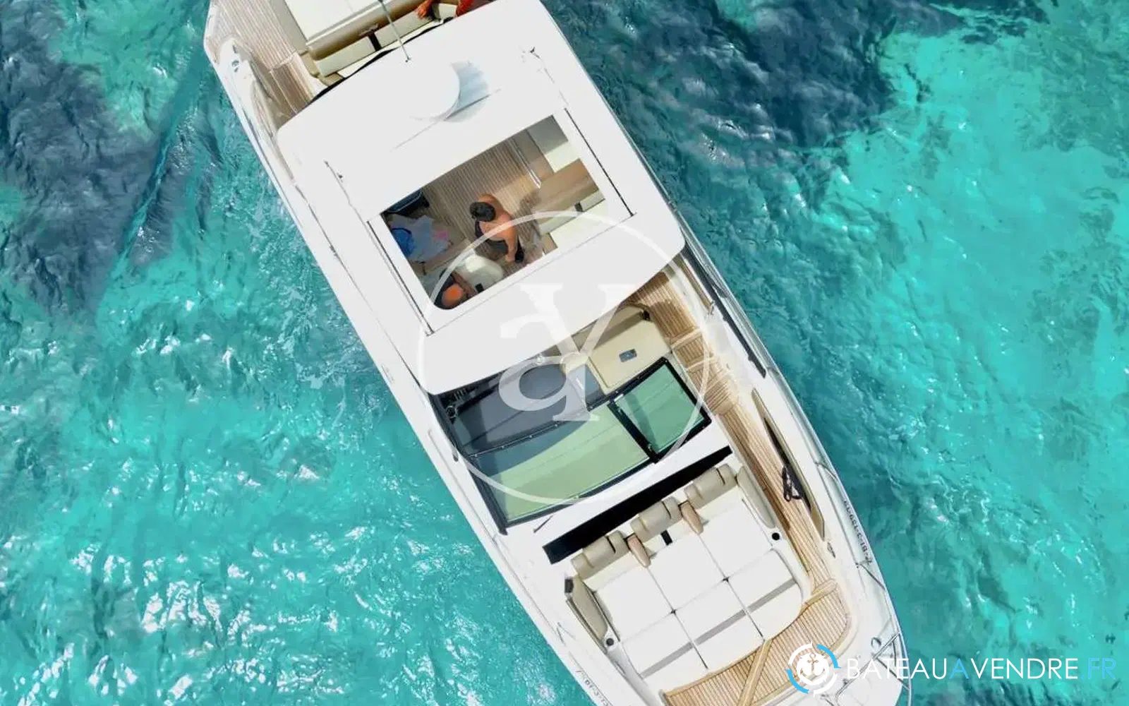 slider 3 Sea Ray 320 Sundancer