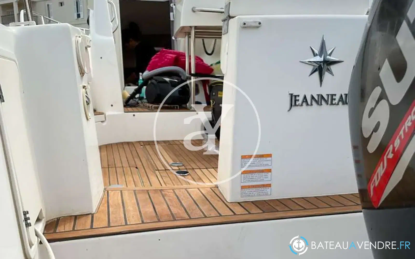 slider 24 Jeanneau Cap Camarat 925 WA