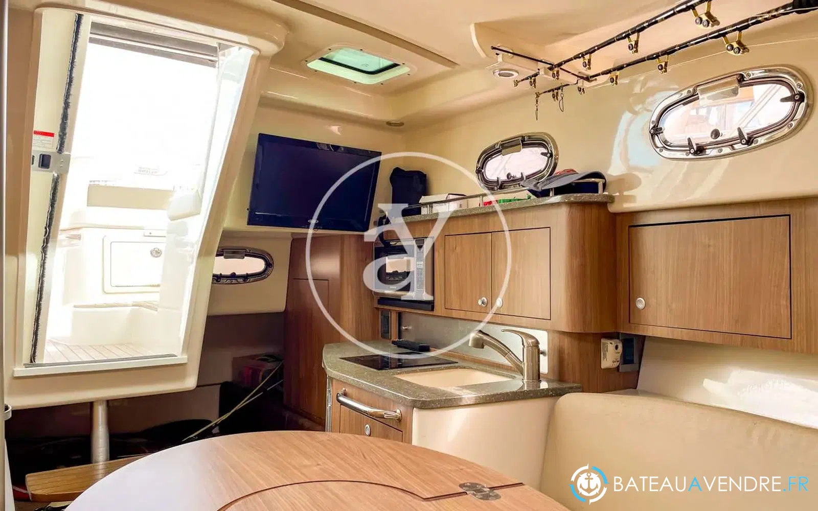 slider 19 Boston Whaler 315 Conquest