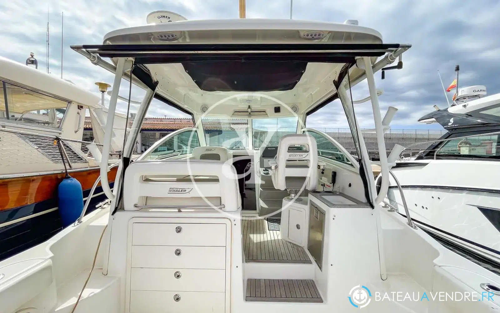 slider 28 Boston Whaler 315 Conquest