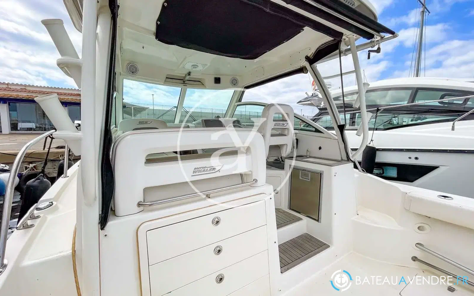 slider 29 Boston Whaler 315 Conquest