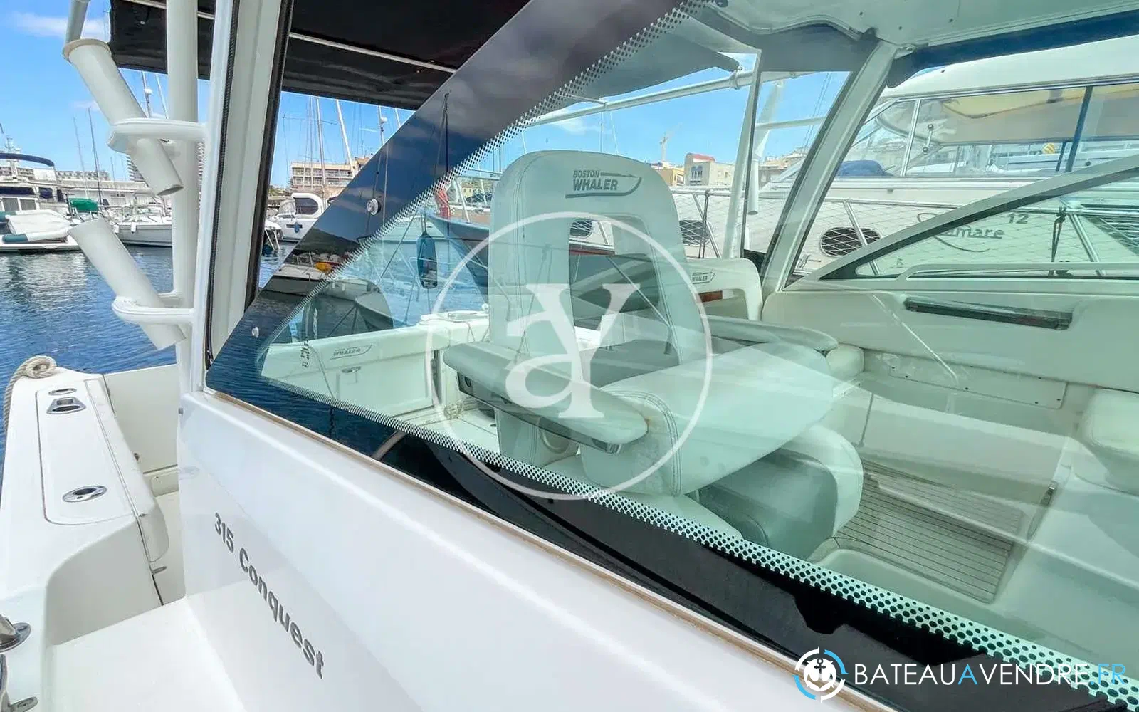 slider 5 Boston Whaler 315 Conquest