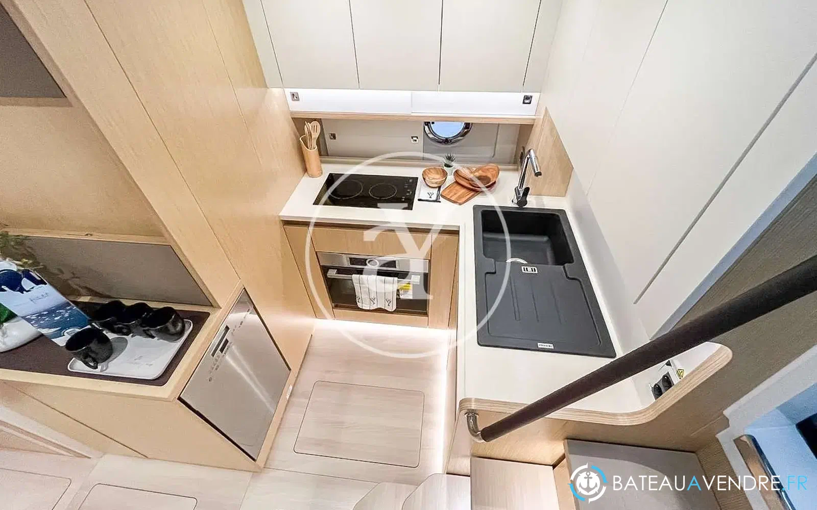 slider 11 Sealine S430