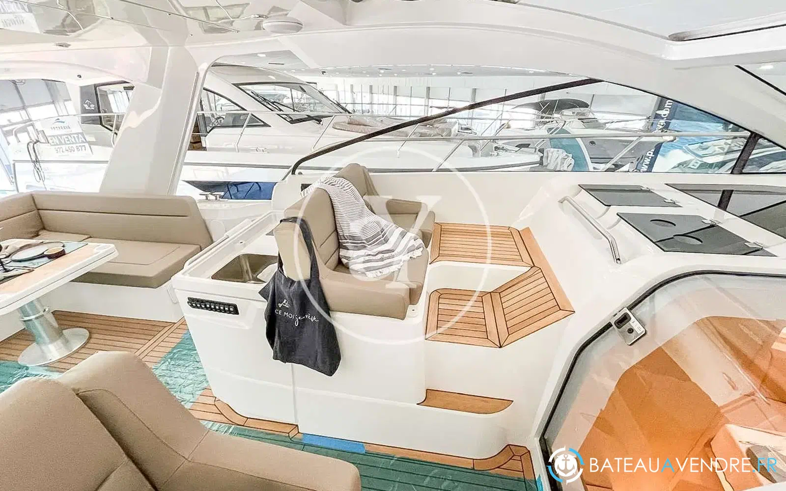 slider 5 Sealine S430