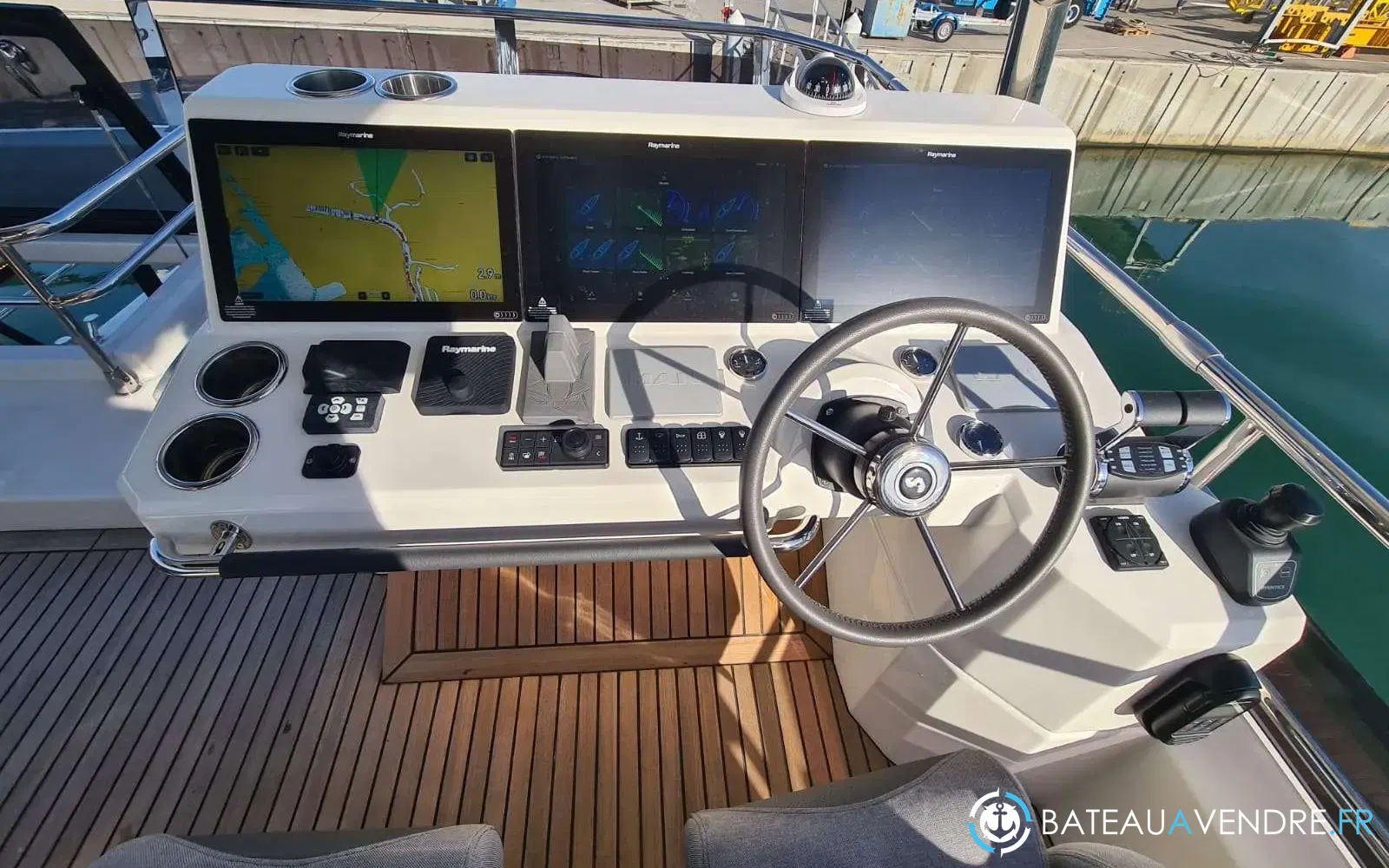 slider 13 Beneteau Grand Trawler 62