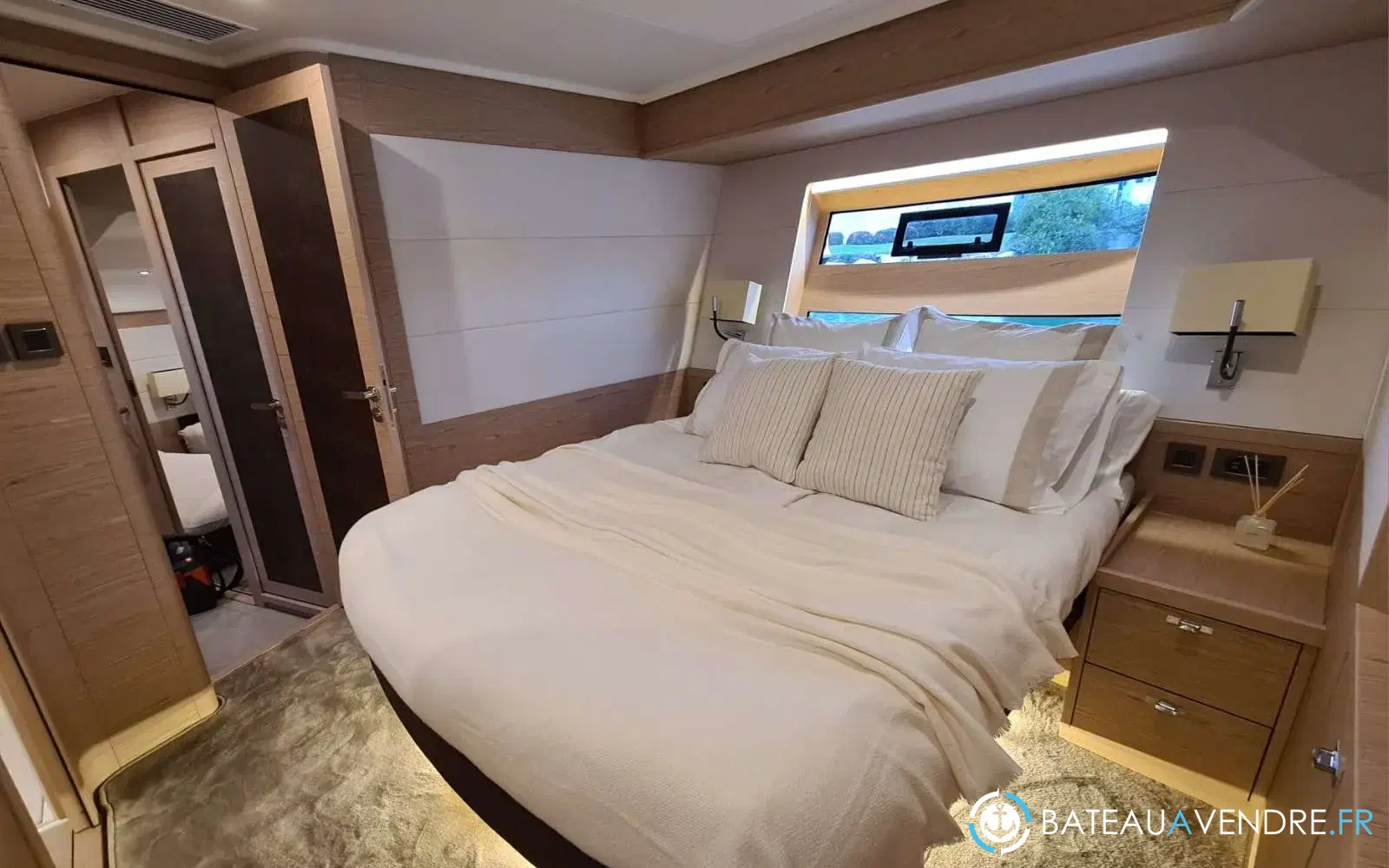 slider 15 Beneteau Grand Trawler 62