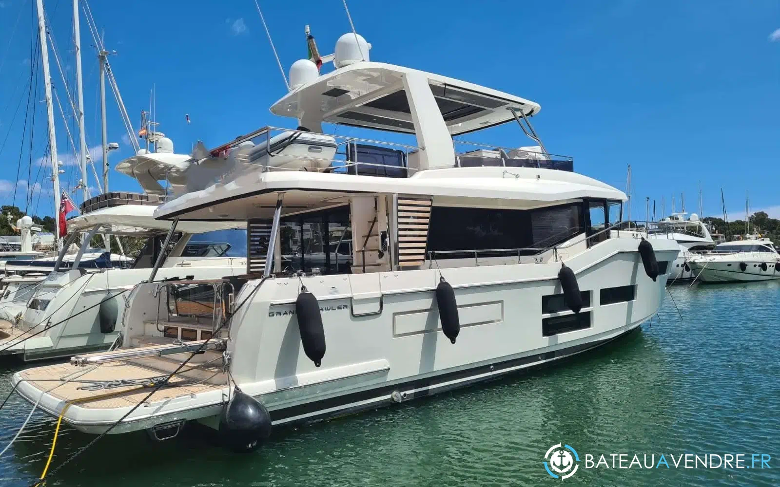 slider 29 Beneteau Grand Trawler 62