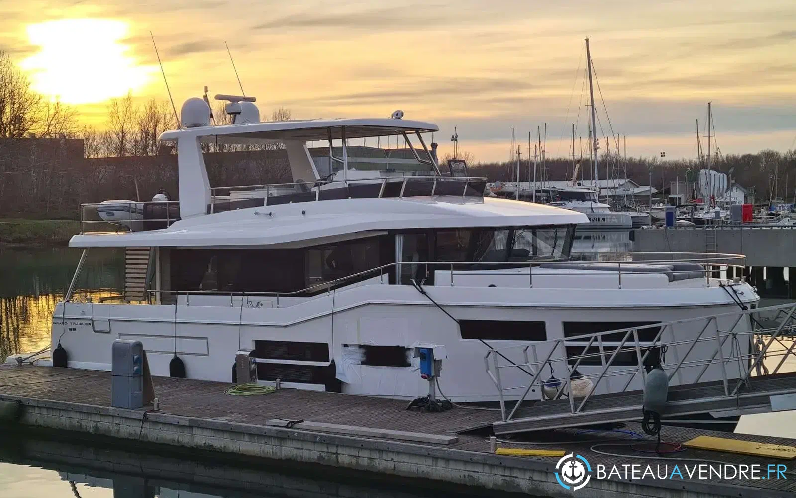 slider 37 Beneteau Grand Trawler 62