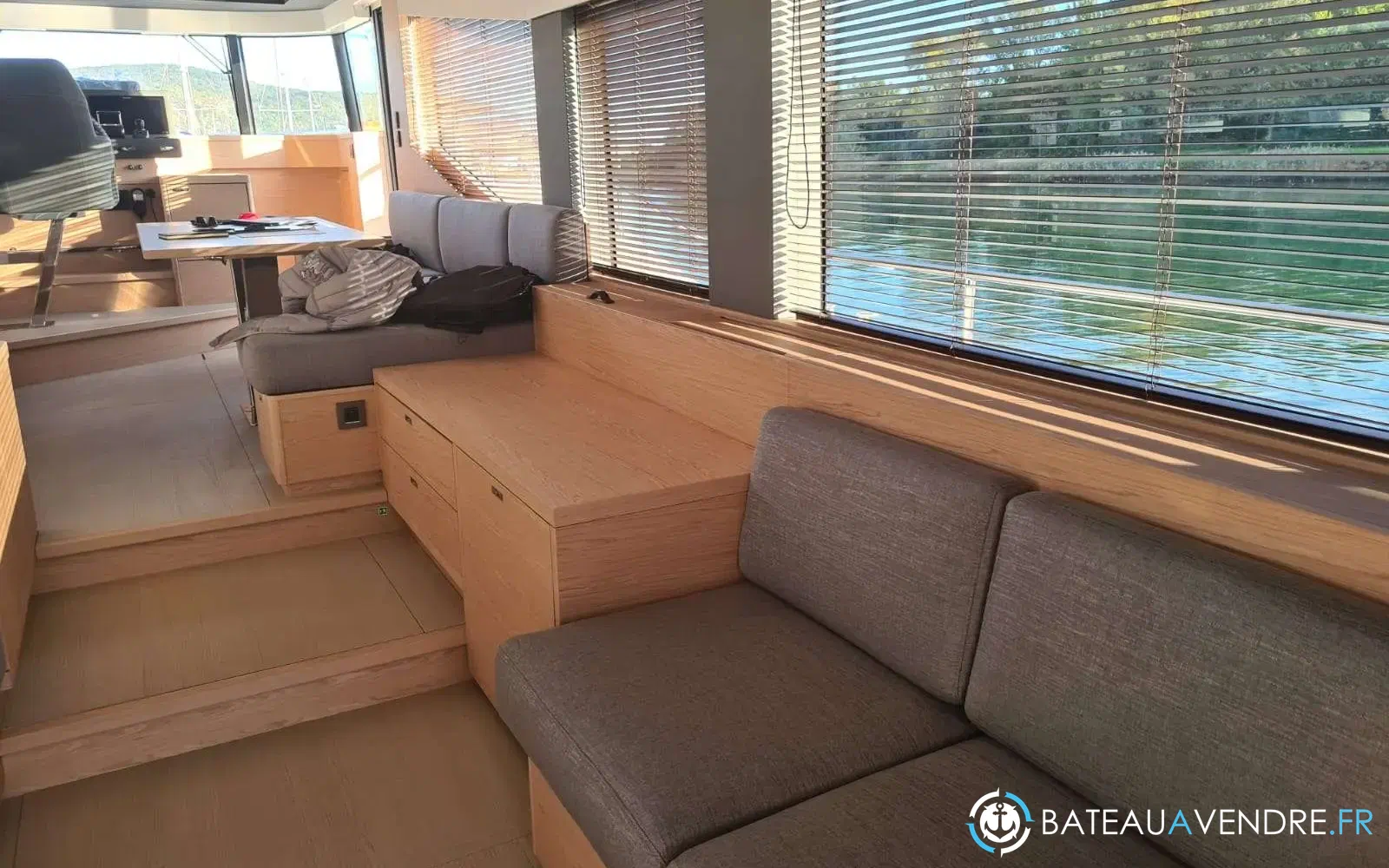 slider 38 Beneteau Grand Trawler 62