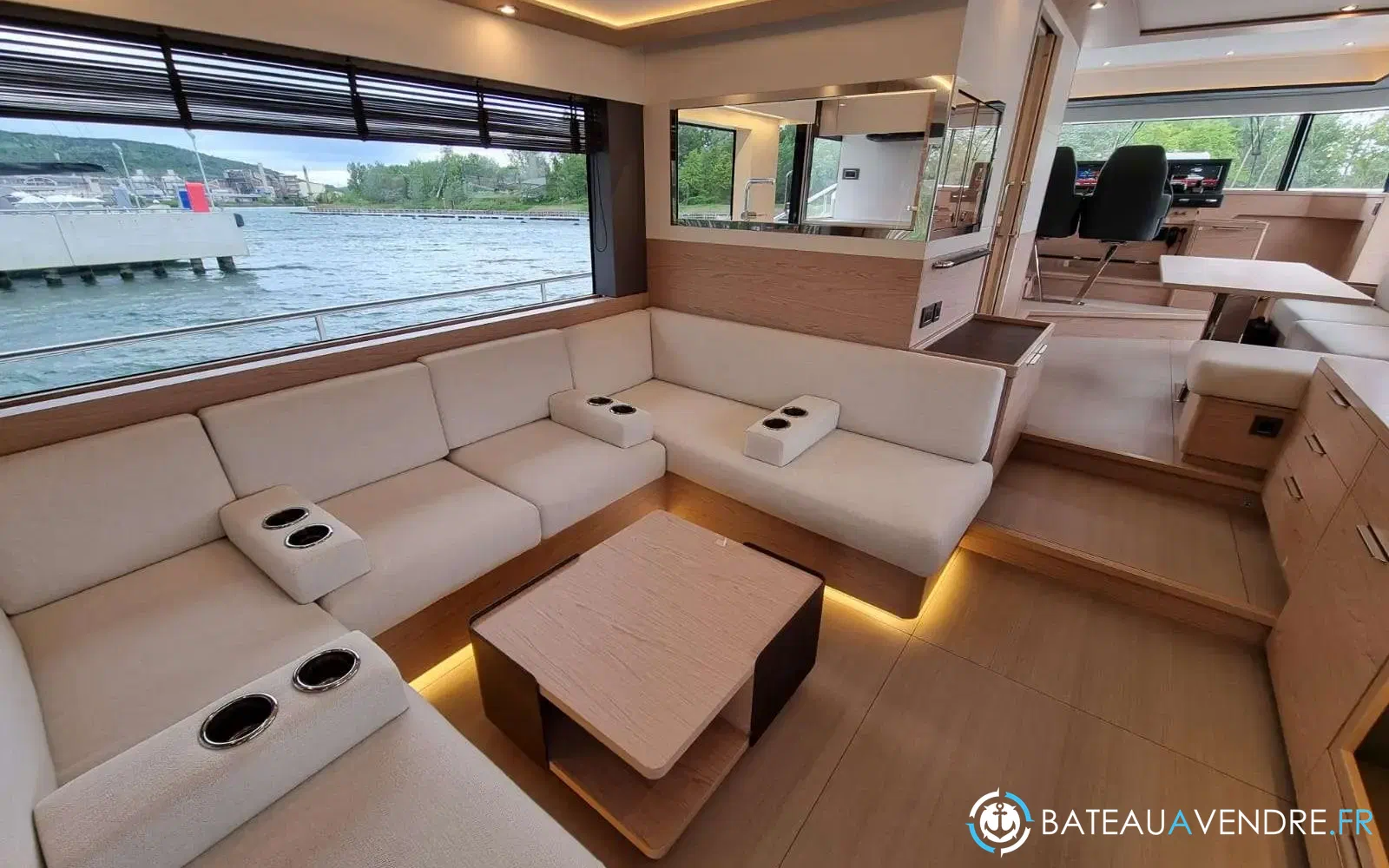 slider 6 Beneteau Grand Trawler 62
