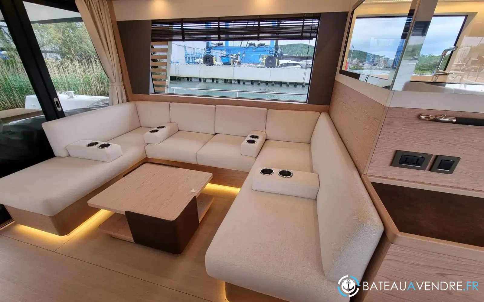 slider 7 Beneteau Grand Trawler 62