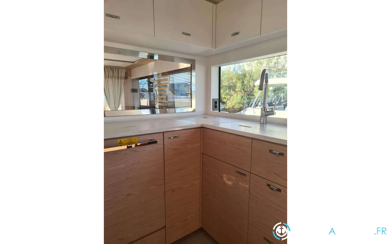 slider 8 Beneteau Grand Trawler 62