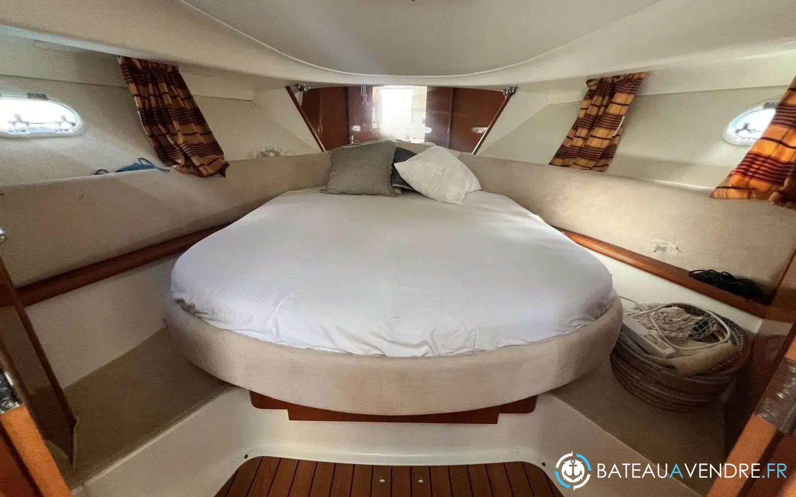 slider 11 Jeanneau Prestige 34 Open
