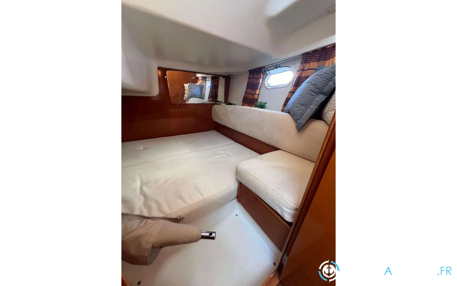 slider 16 Jeanneau Prestige 34 Open