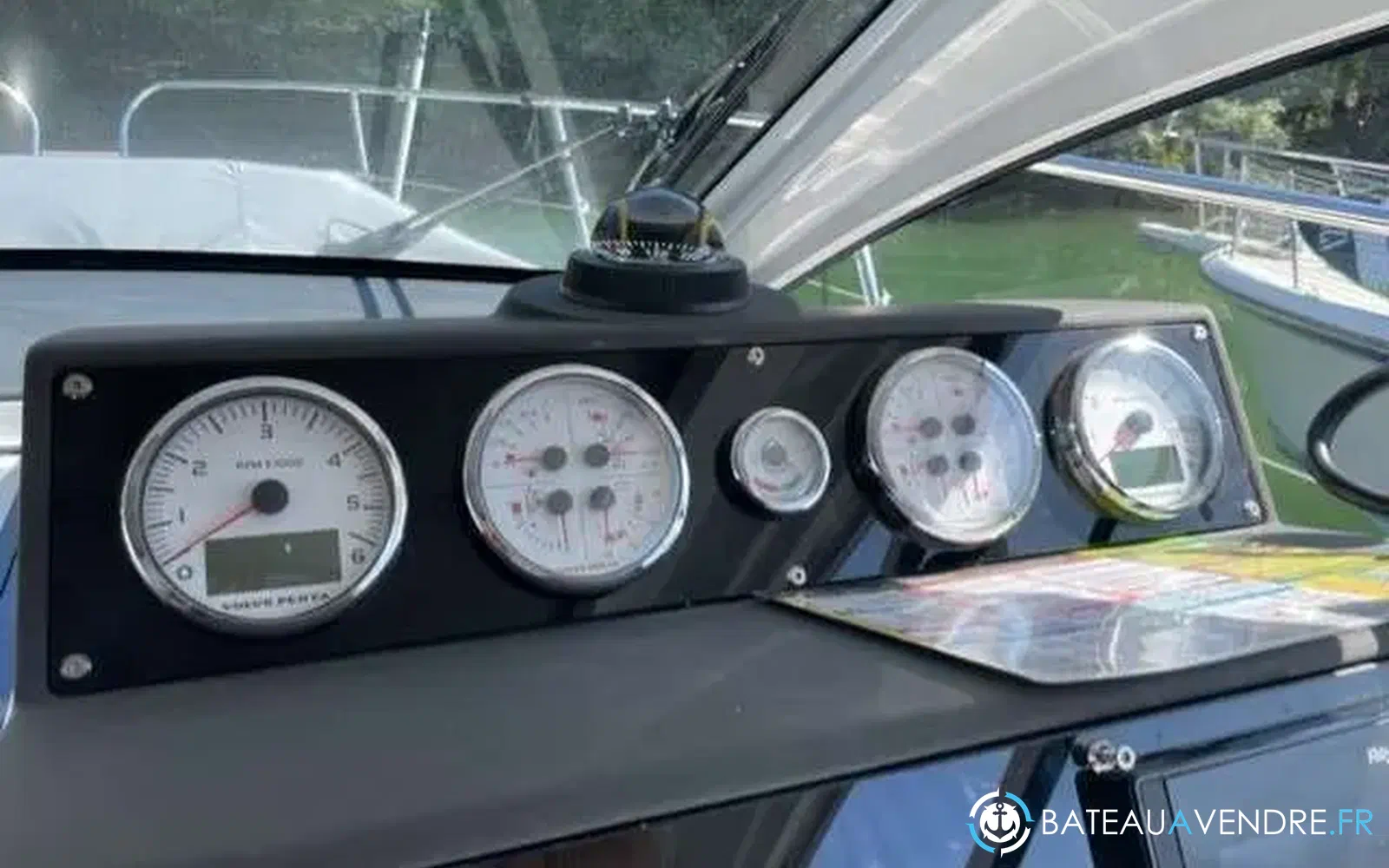 slider 28 Sealine 330 Sport