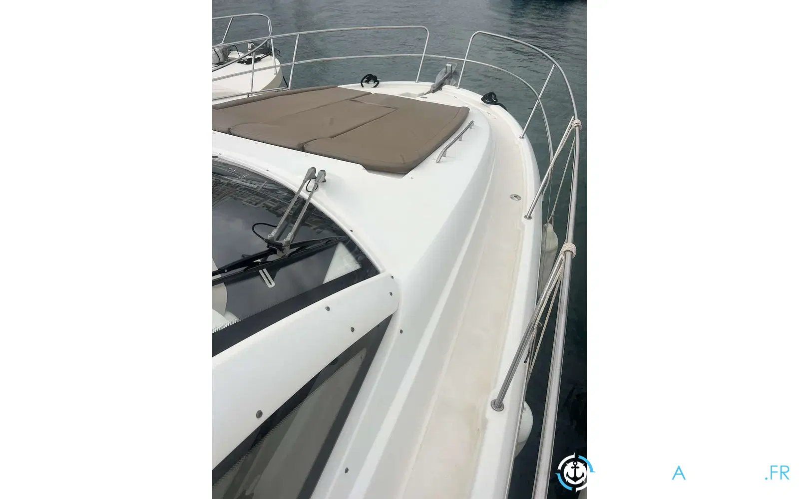 slider 17 Jeanneau Prestige 390 S