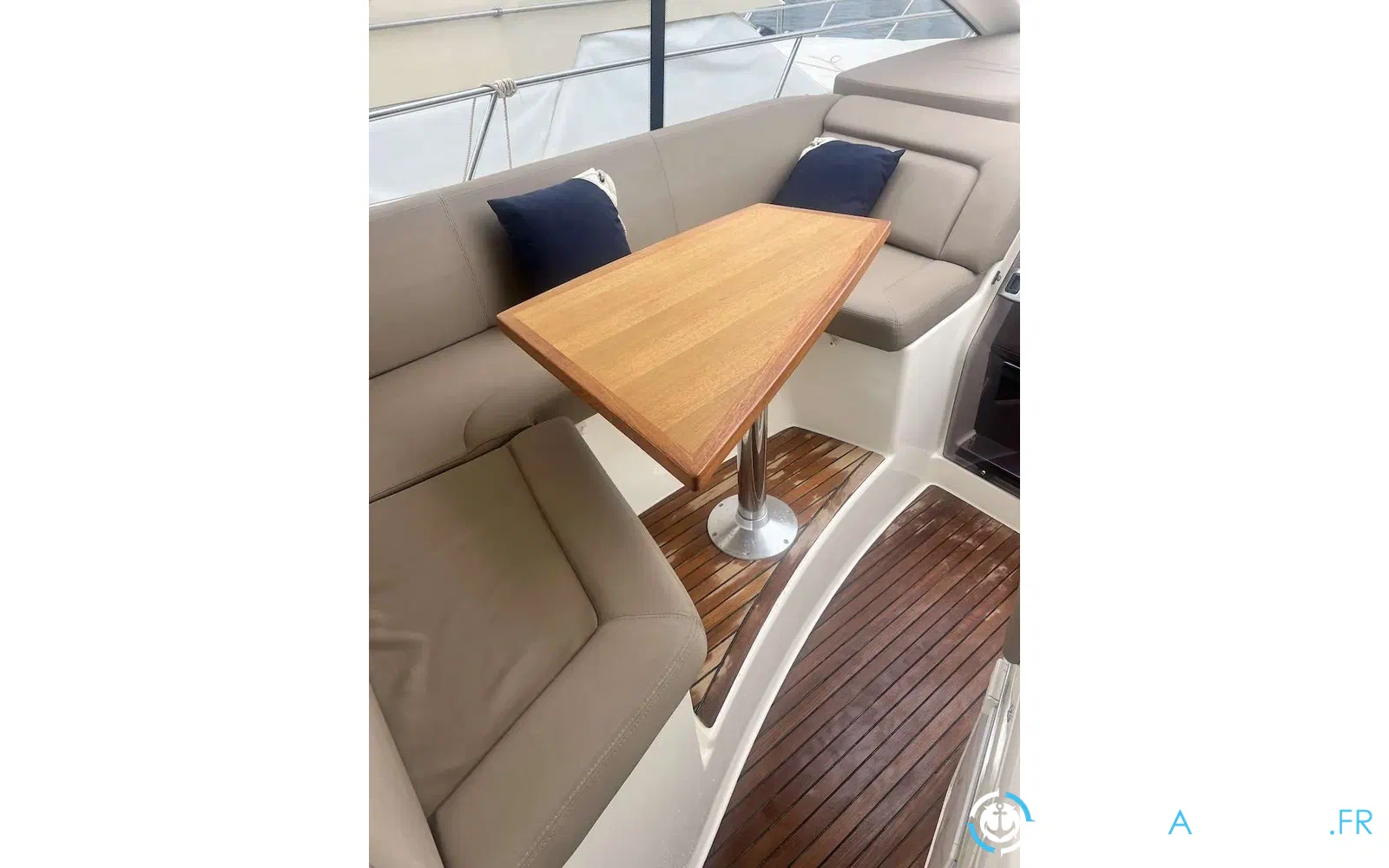 slider 24 Jeanneau Prestige 390 S