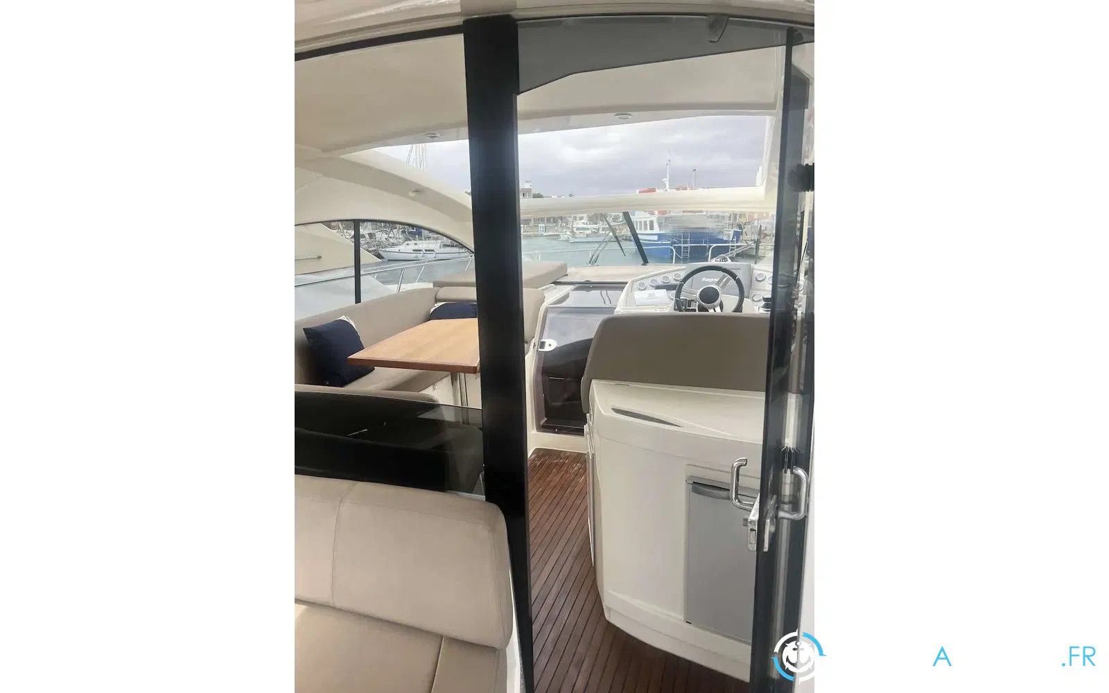 slider 27 Jeanneau Prestige 390 S