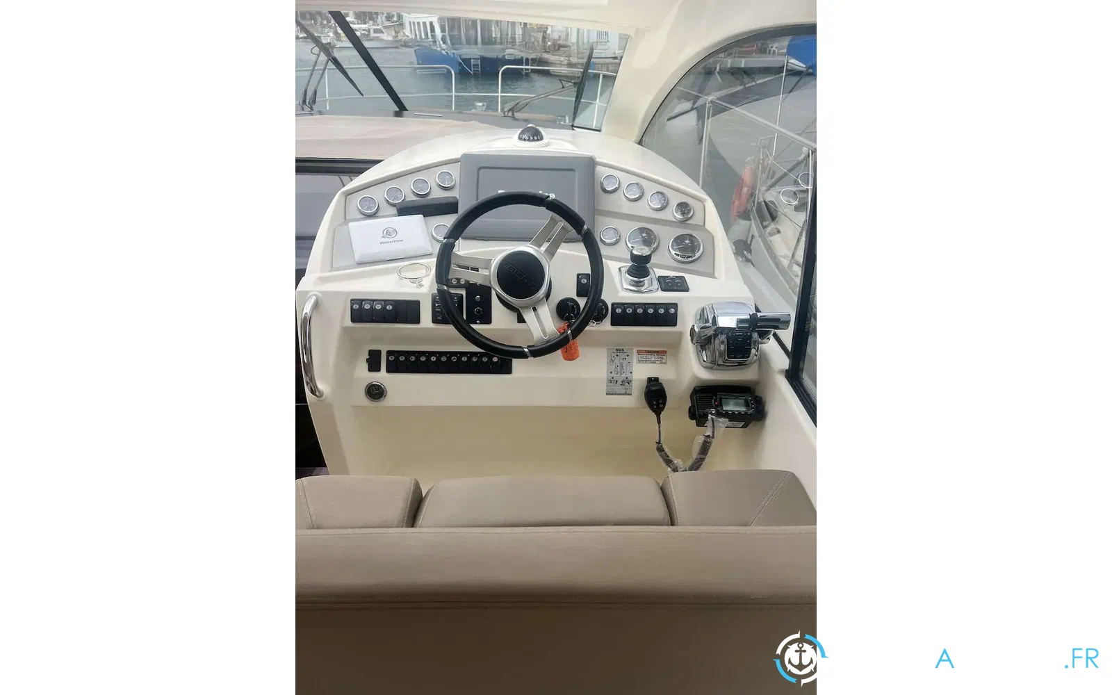 slider 28 Jeanneau Prestige 390 S
