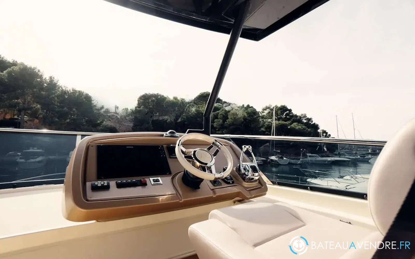 slider 11 Beneteau Monte Carlo 6