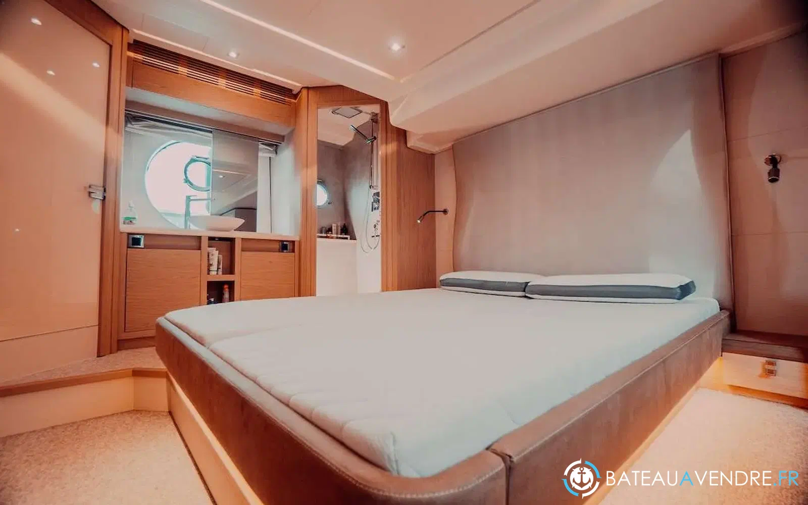 slider 5 Beneteau Monte Carlo 6
