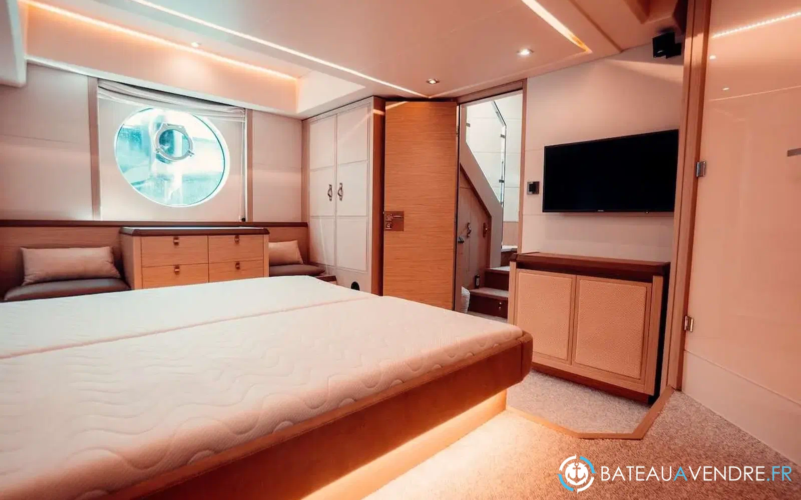 slider 8 Beneteau Monte Carlo 6