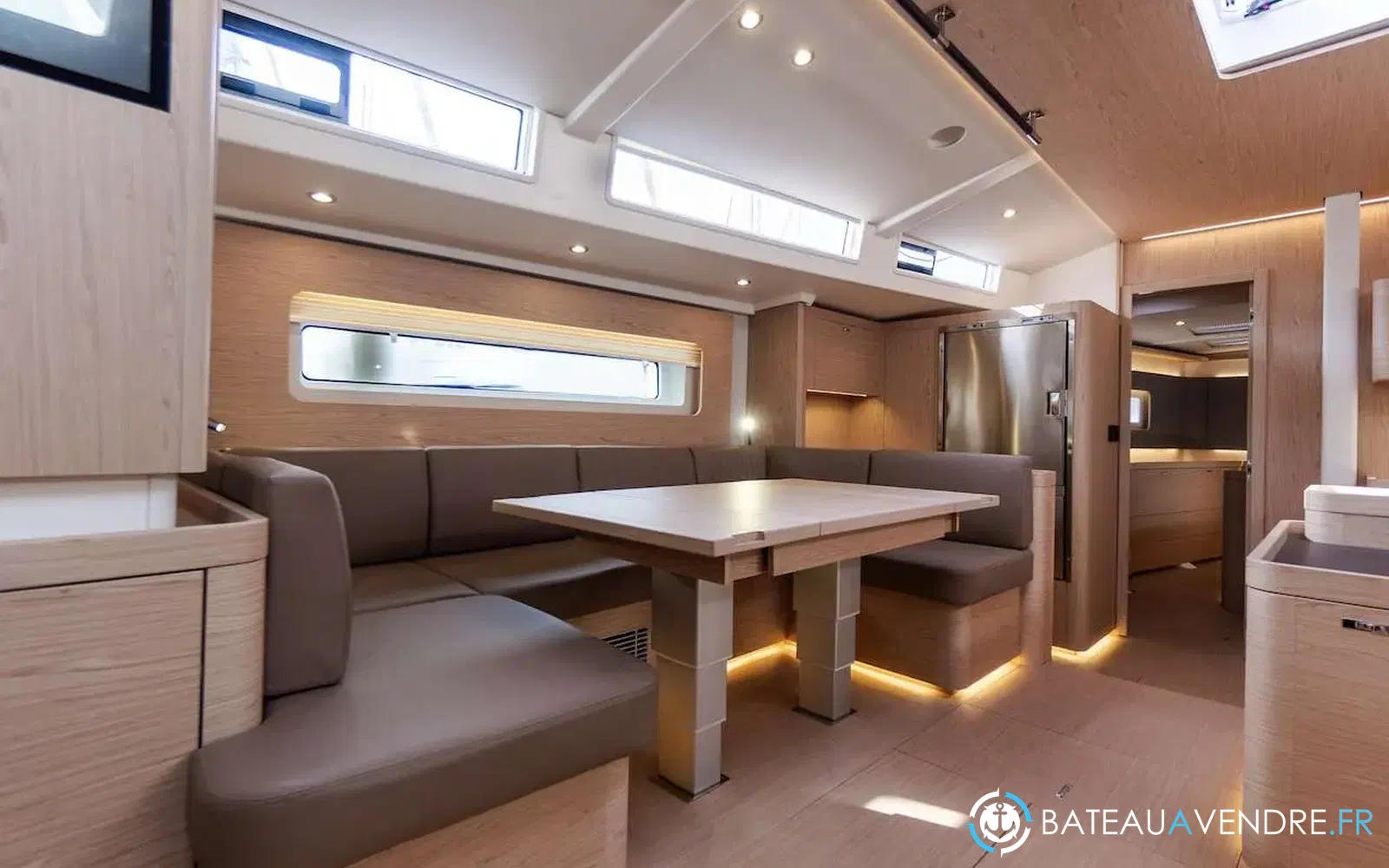 slider 10 Beneteau Oceanis 60