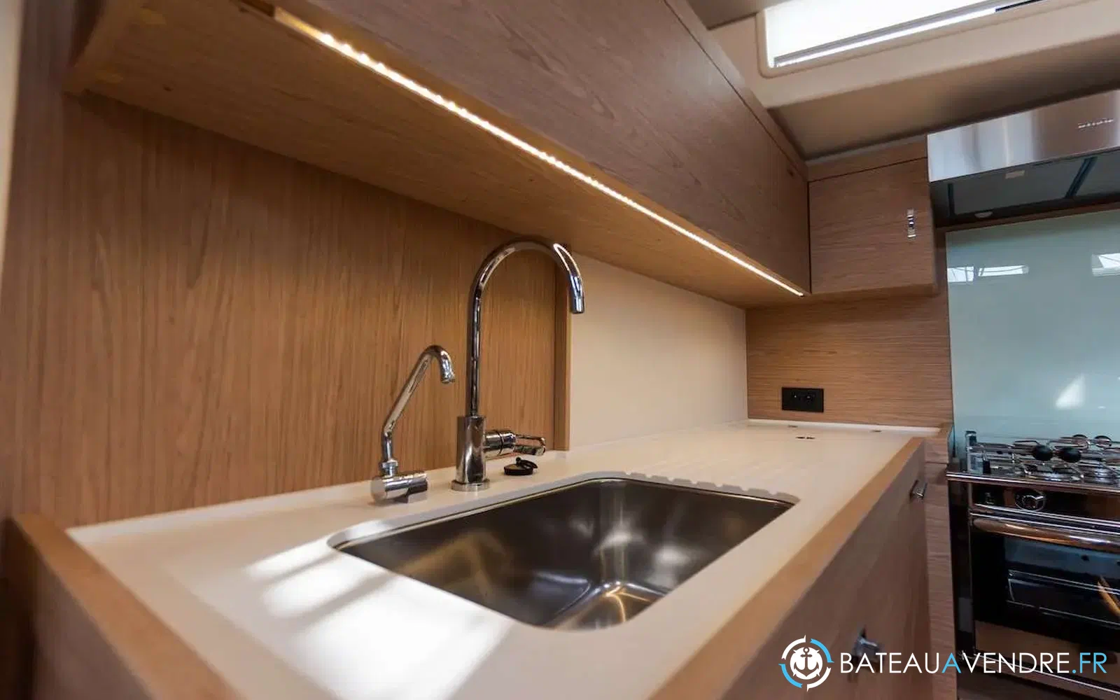 slider 19 Beneteau Oceanis 60