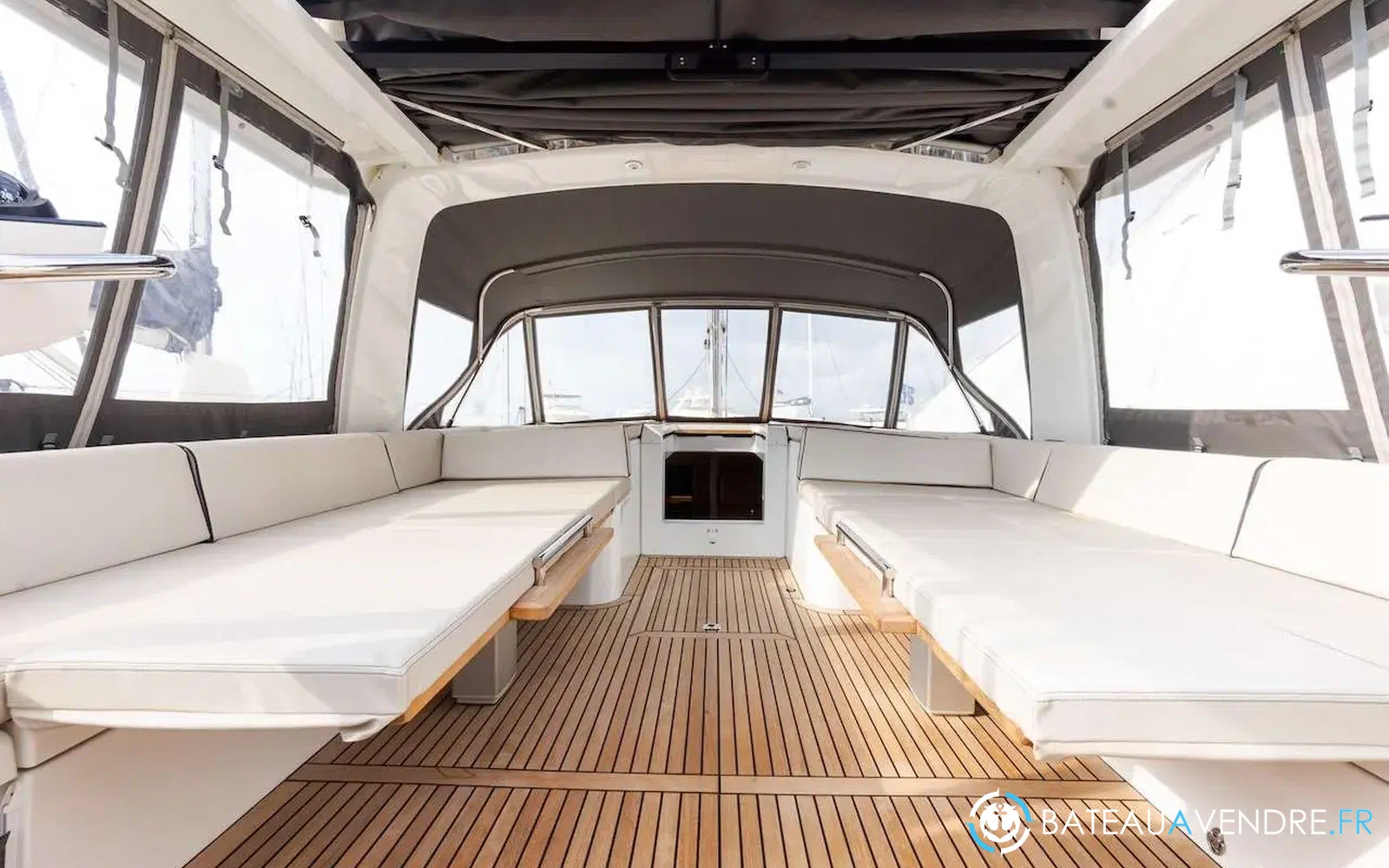 slider 28 Beneteau Oceanis 60