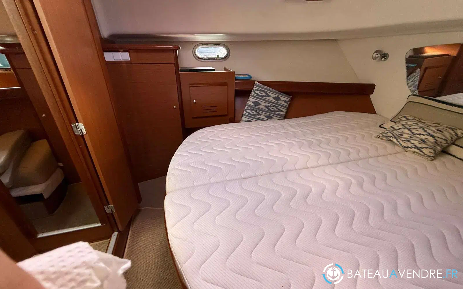 slider 18 Beneteau Antares 10.80