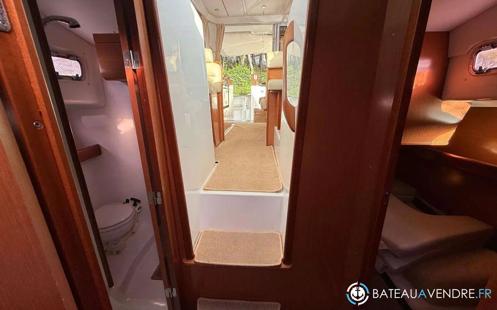 slider 33 Beneteau Antares 10.80