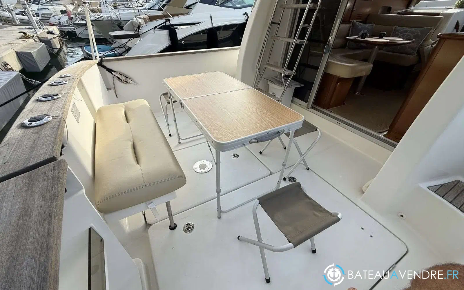 slider 36 Beneteau Antares 10.80