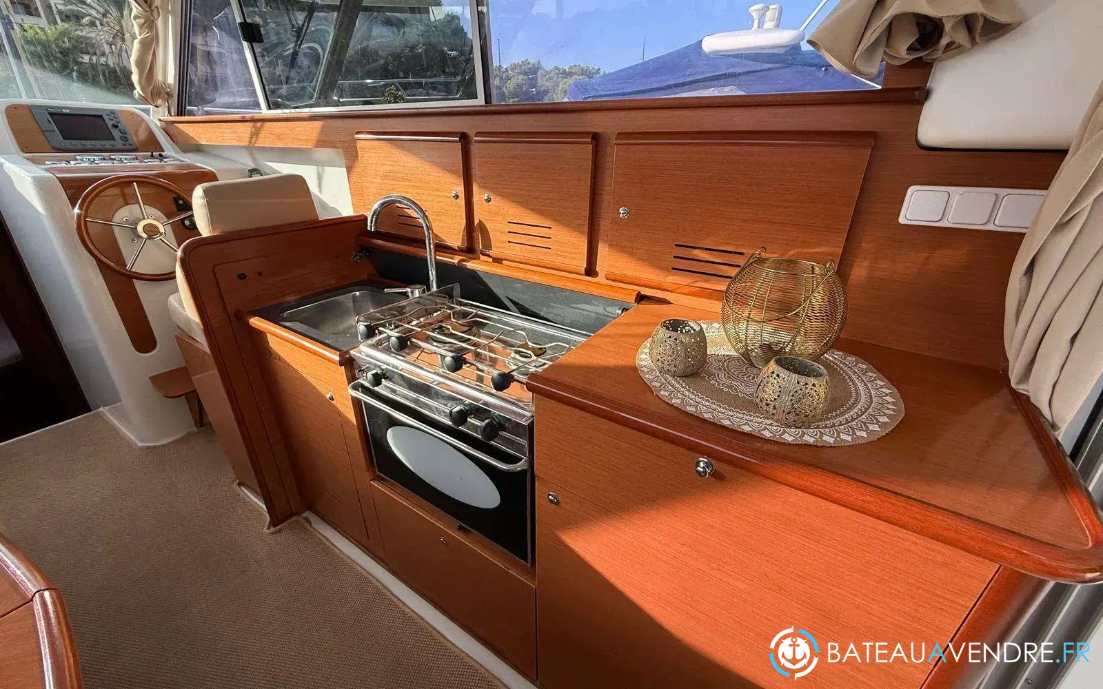 slider 37 Beneteau Antares 10.80